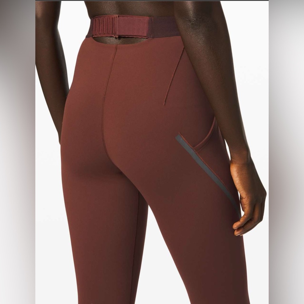 Lululemon Esker Tight Reflective *lululemon lab
Size 6
Dark Cedar
93 - Picture 3 of 6